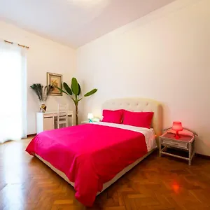 https://tiberim-apartment.it-romehotels.com